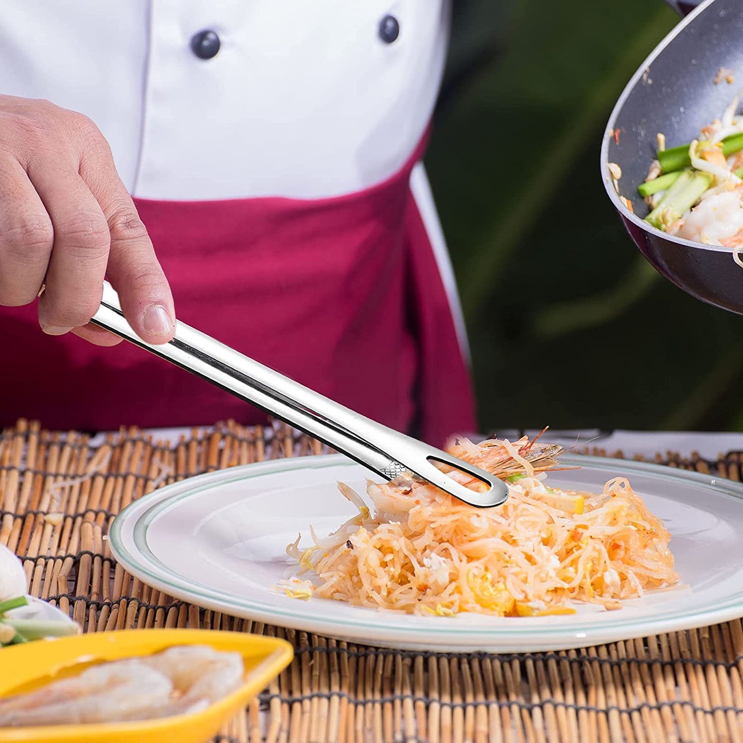 🥳HOT SALE🥳💞50K+ SOLD! BBQ Tongs – BOGO + 50% OFF! Integrated, easy grip & food-grade steel. Grill & kitchen favorite – grab yours! ✅