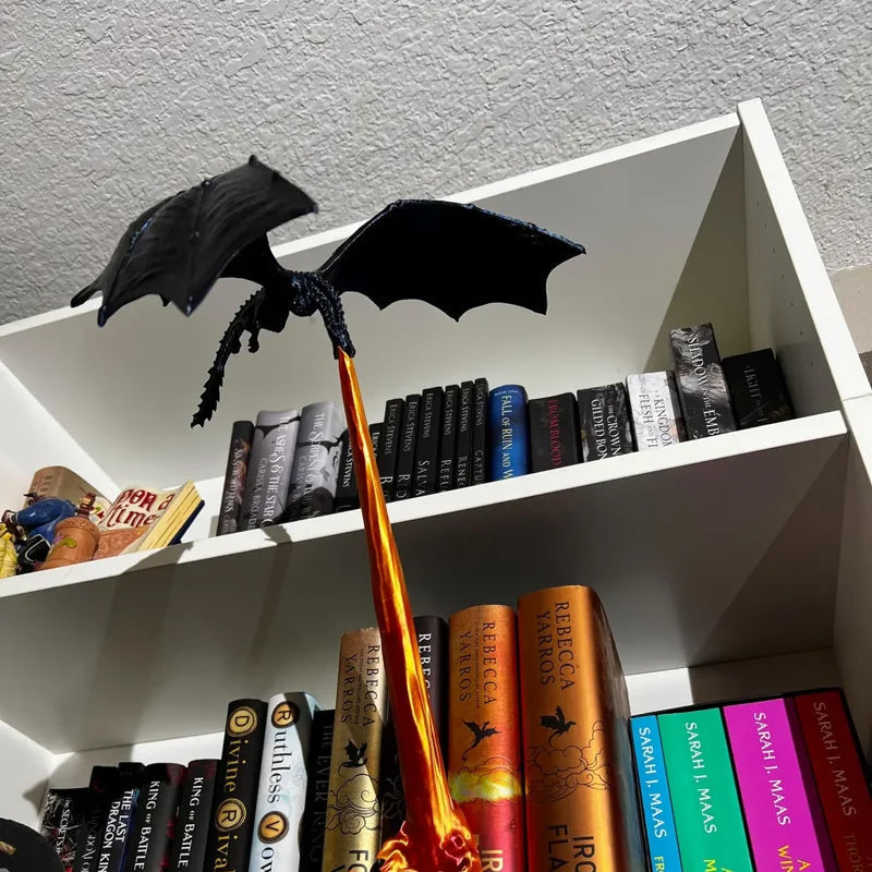 🥳HOT SALE🥳💞10K+ SOLD! Dragon Bookend – From £22.99! PLA silk flame, wedge design & unique decor. Fantasy gift – grab yours! ✅