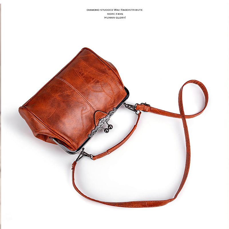 👛 2026 Retro Fashion Clip Bag – Stylish, Elegant & Practical for Everyday Use 👜✨