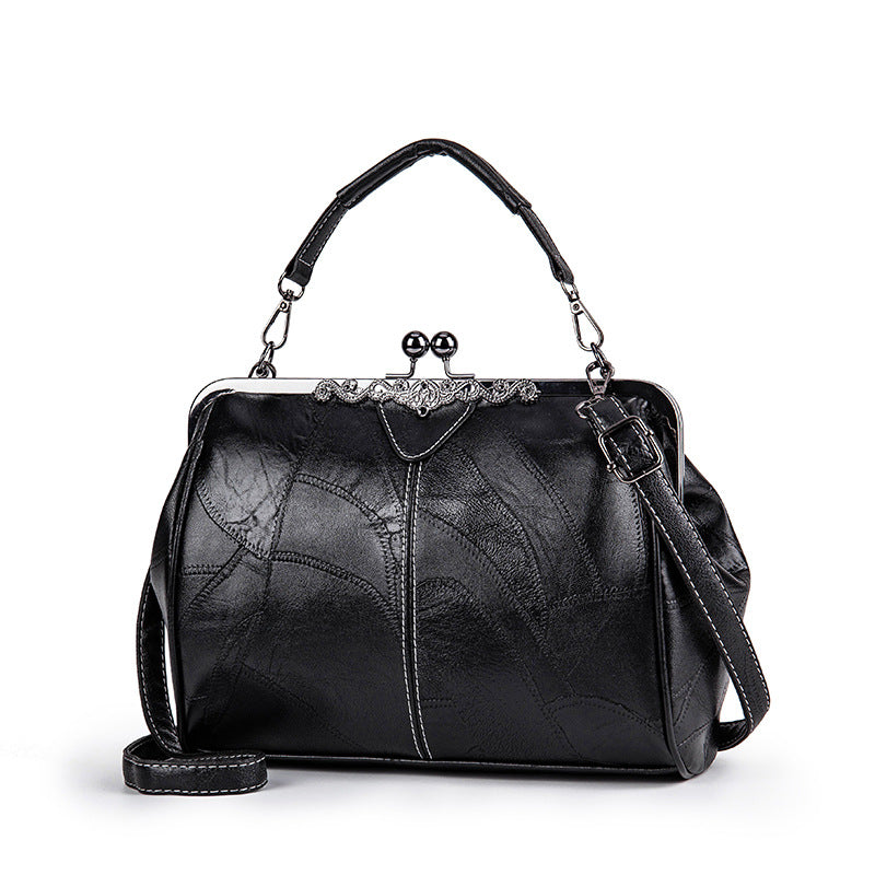 👛 2026 Retro Fashion Clip Bag – Stylish, Elegant & Practical for Everyday Use 👜✨