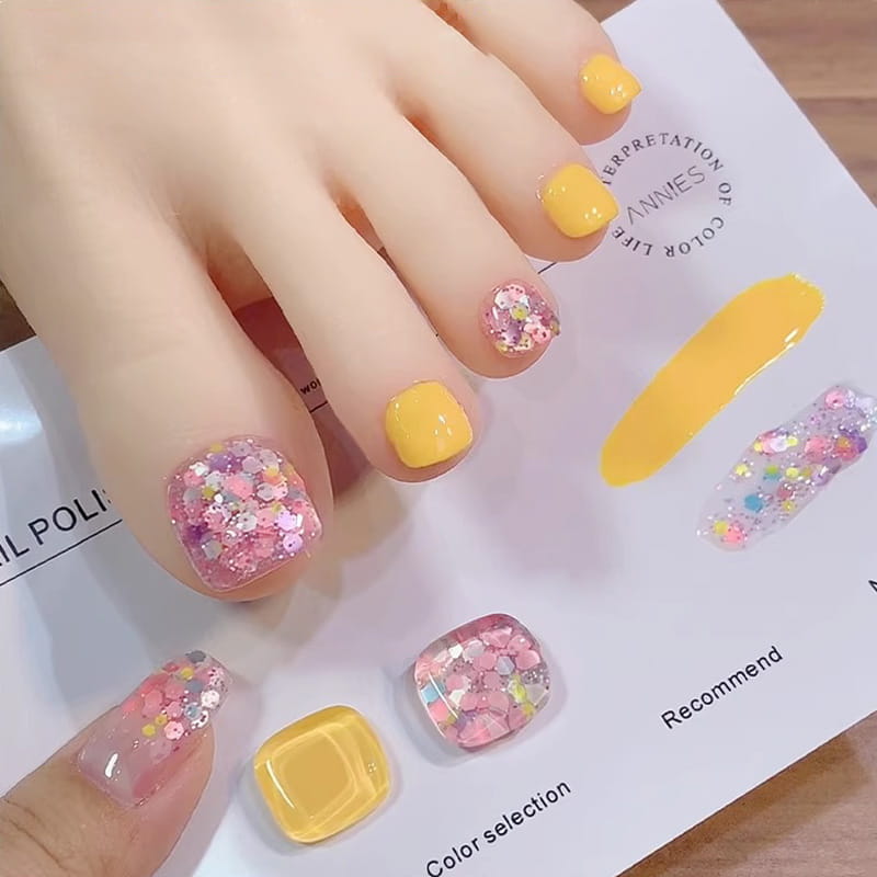 🎄Christmas Special Offer🎄💅Best-Selling Fashion Glitter Dual-Color Nail Polish Combo Set🎁Limited Time Promotion 50% OFF 🔥