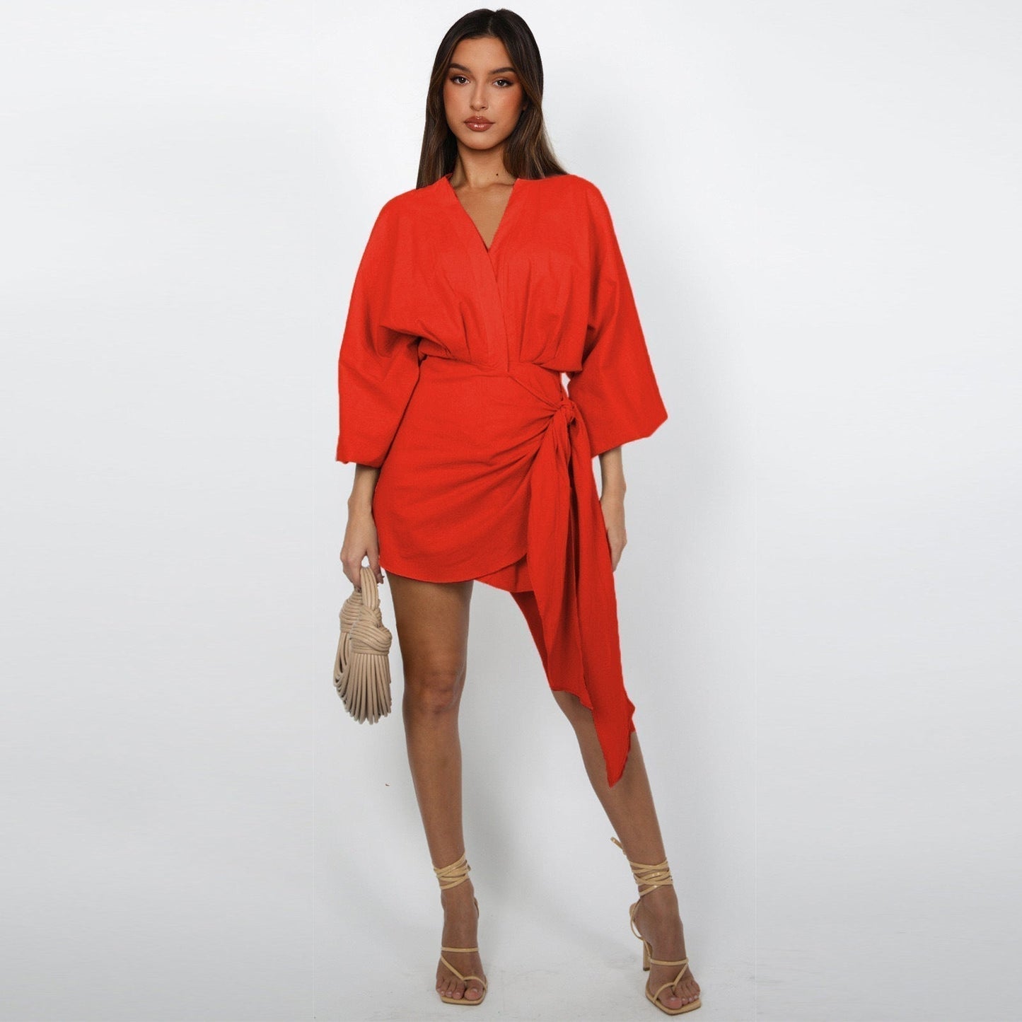 【BEST SELLER】🔥No. 1 in Dresses🔥 A flattering crossover neckline and a defining bow: the dress that understands you. 👗💫For the woman who knows that elegance is in the details. ✨👗