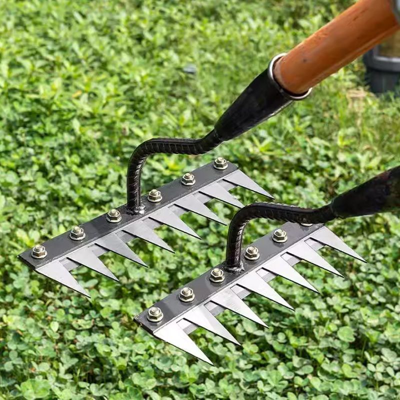 🔥🌿 Limited-time 58% OFF! 🌱 5/6/7/8-tine carbon steel weeding rake—comfortable grip, rakes through to the bottom, pulls weeds right out by the roots! 🧤✨