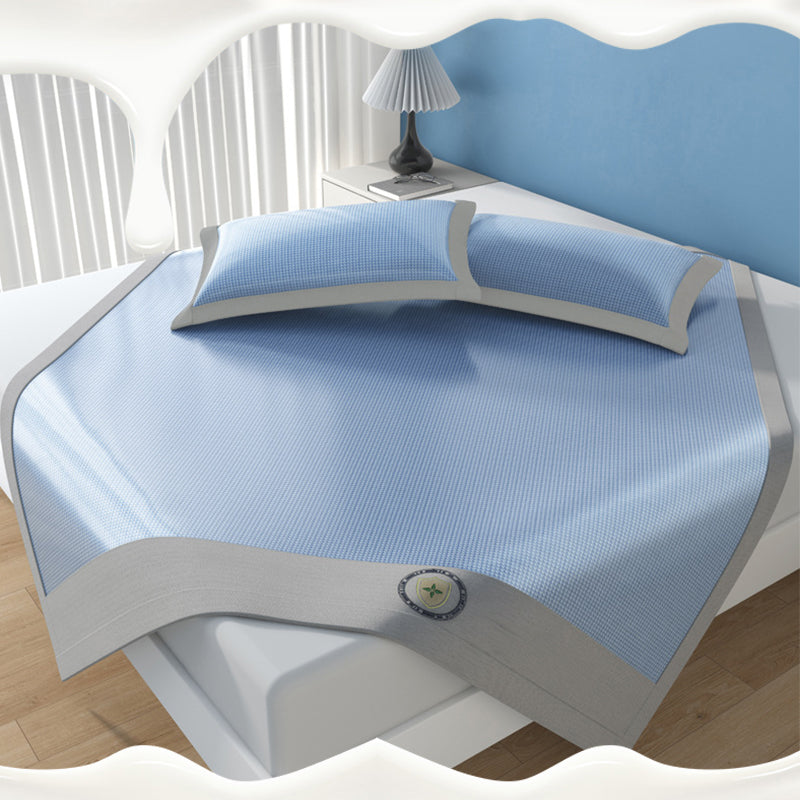 🌙 50% OFF! Cooling antibacterial bed mat – breathable, silky, washable. Sleep cool tonight! 💤🧊