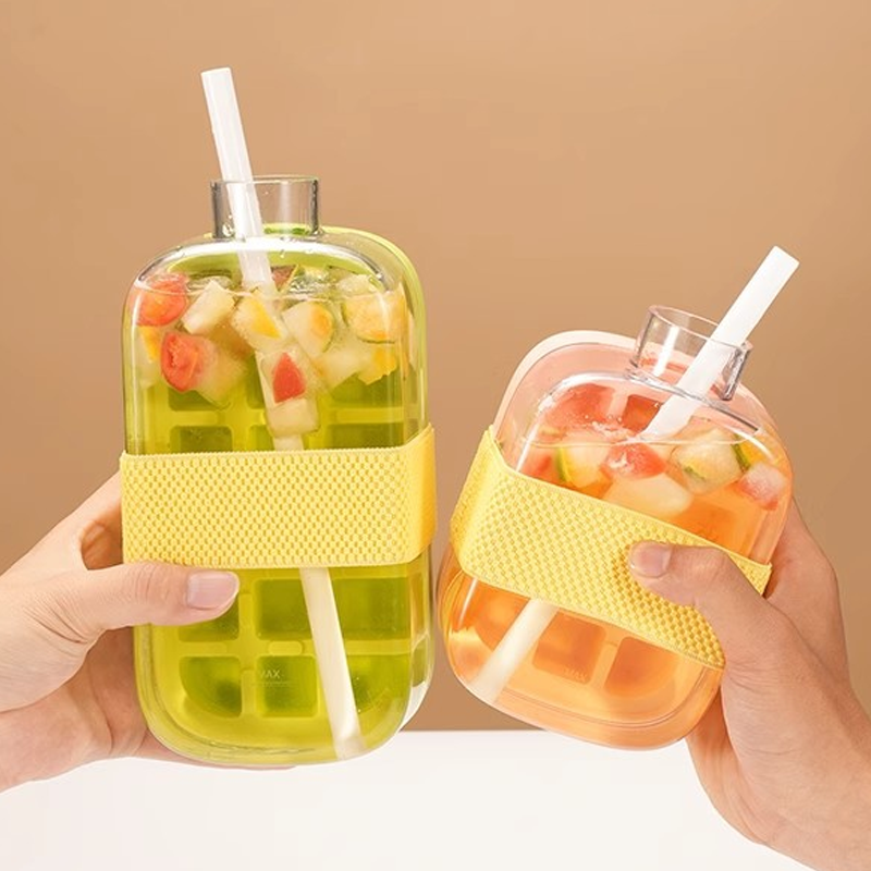 ❄️2-in-1 Ice Cube Maker Water Bottle Built-In Ice Tray, Food-Grade Silicone, Bpa-Free. Make Ice & Store Water In One Bottle – Ideal For Gym, Office & Travel! 🏋️‍♂️💼✈️
