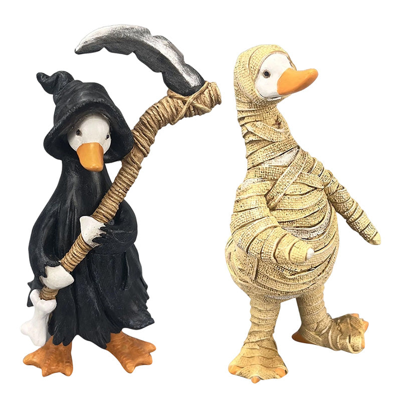 🎃BORING HALLOWEEN DECOR?🎃 Spooky Duck Set – Hand-Painted, 5 Characters, Weather-Resistant – For Shelves, Desks & Outdoors! 🦇