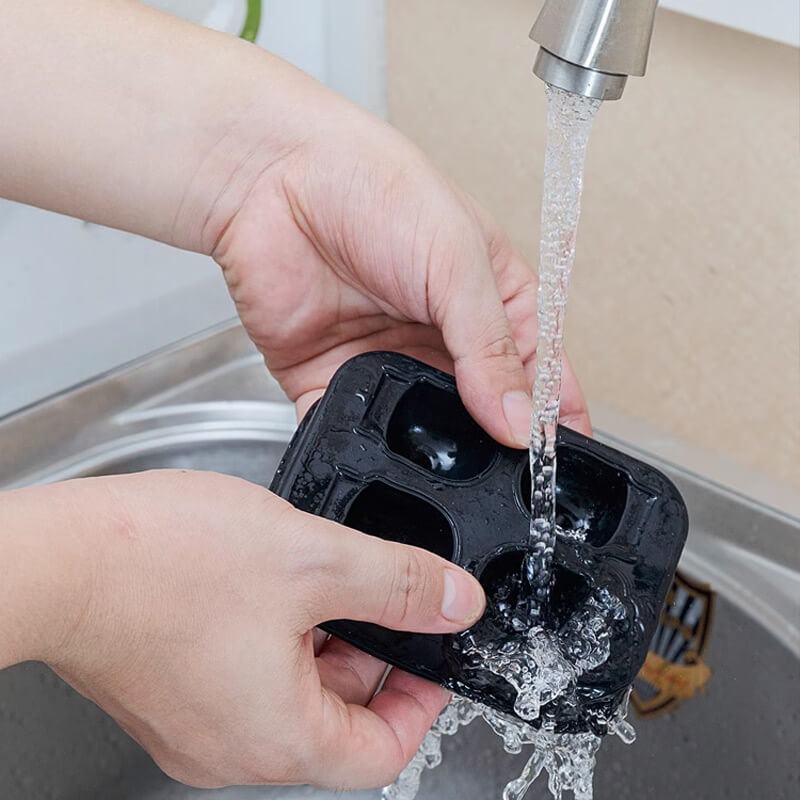 🥳HOT SALE🥳💞50K+ SOLD! Skull Ice Mold – From £5.99! Food-grade silicone, slow-melting & multi-use. Fun drinks – grab yours! ✅