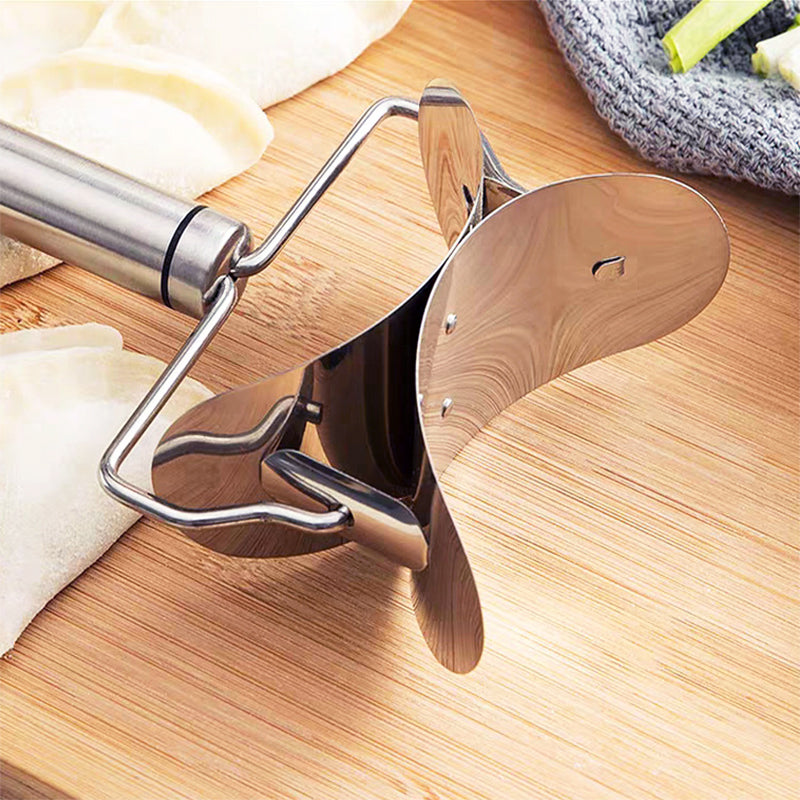 🥳HOT SALE🥳💞50K+ SOLD! Dumpling Cutter – From £5.99! Stainless steel, wood handle & even cuts. Perfect wrappers – grab yours! ✅